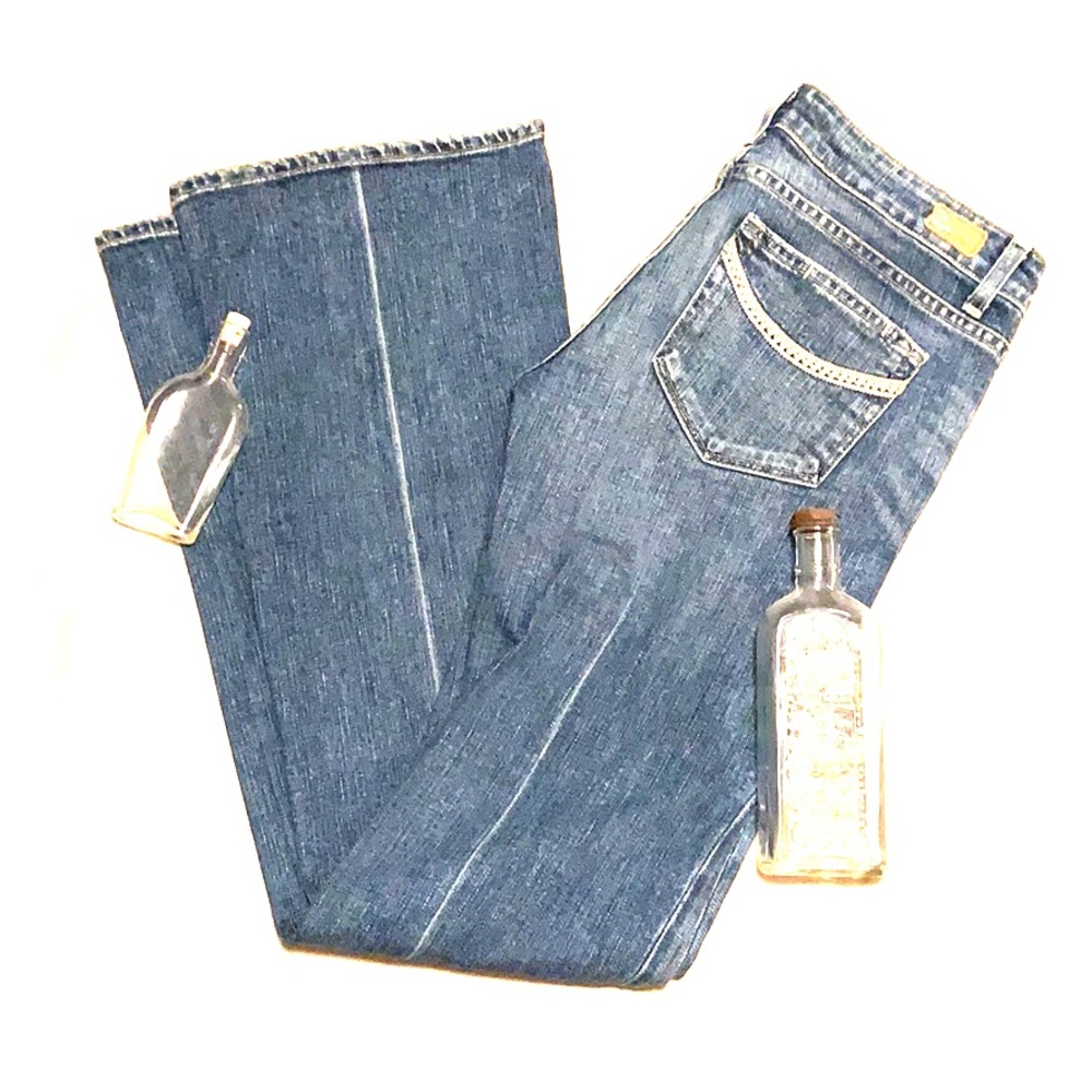 Great Pair of “Paige” premium denim jeans!!